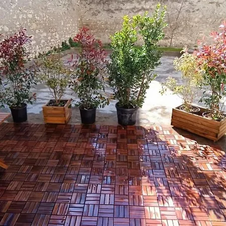 Superbe T2 Avec Grande Terrasse En Centre A 5 Min A Pieds Des Arenes De شقة نيم
