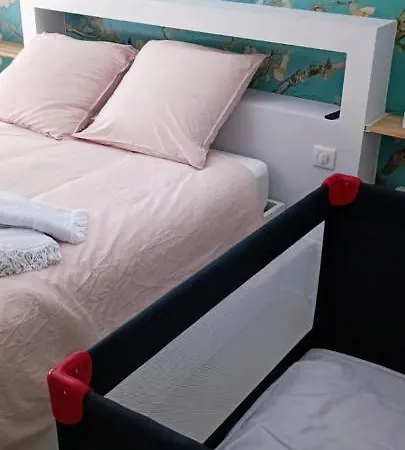 Apartament Superbe T2 Avec Grande Terrasse En Centre A 5 Min A Pieds Des Arenes De *